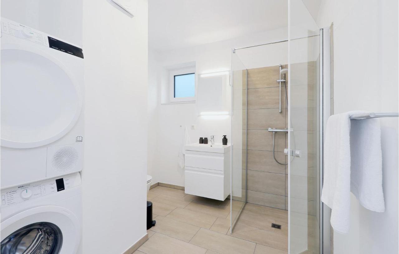 Cozy Apartment In Lembruch-Duemmer See With Wifi Exterior photo